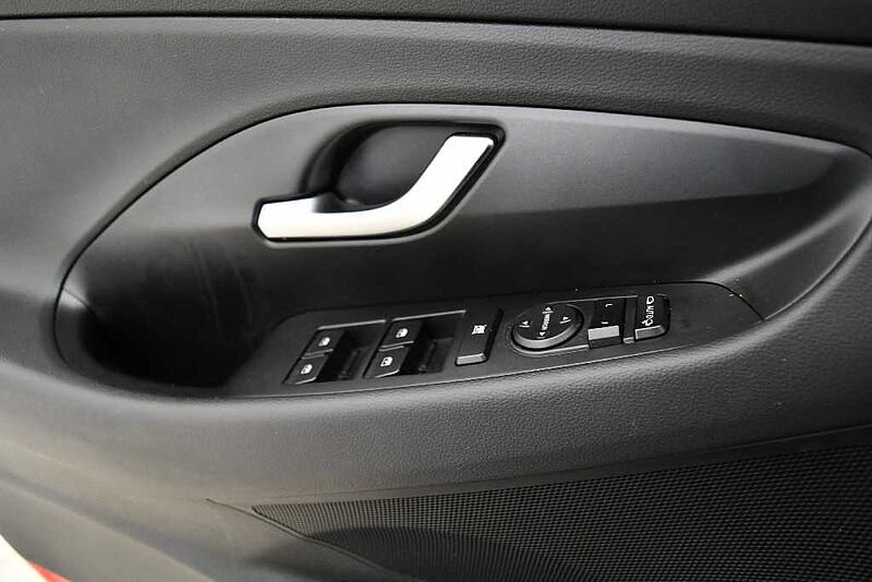 Hyundai i30 1.5 DPI Klass SLX 110